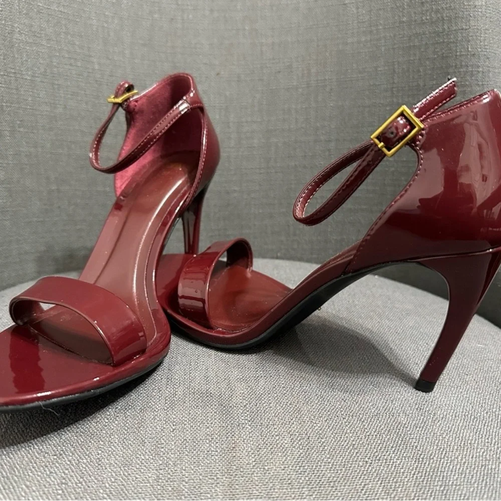 Zara burgundy patent heels sz: 37 (US: 6.5-7)